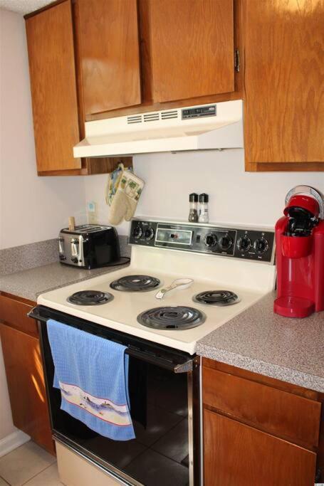 2Br Shore Dr Area: Queen: Pool: Grill: Beach: Ocean Annie'S: M28 Myrtle Beach Exterior photo